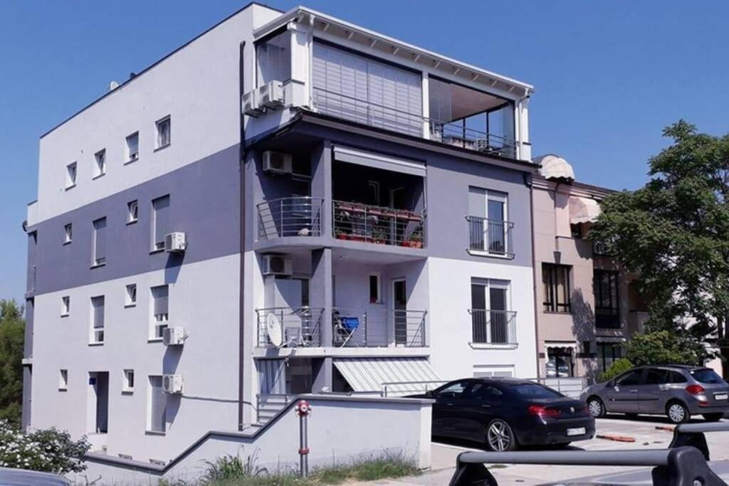 Apartman Franko - Uz Parking Пула Екстер'єр фото